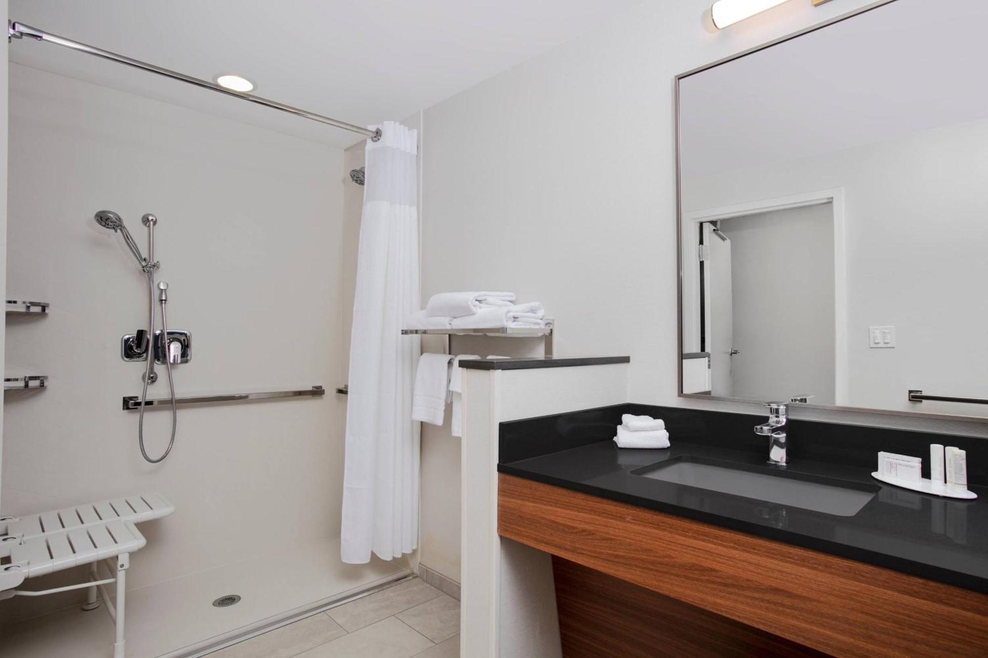 Fairfield By Marriott Inn & Suites Lebanon Near Expo Center Exteriör bild